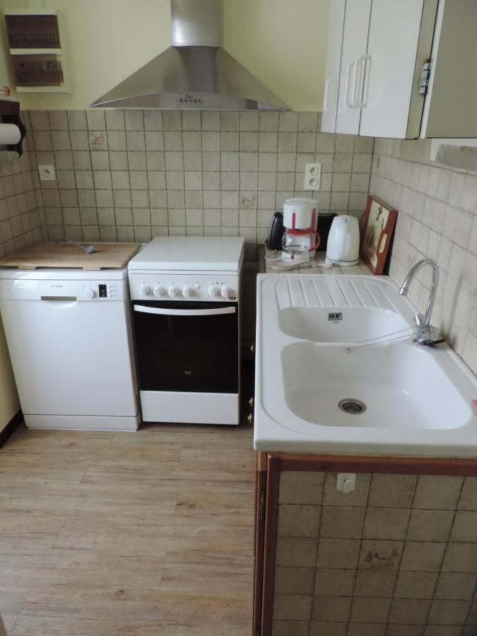 Gîte de l'Aubrée 17 Puy-du-Lac Esterno foto